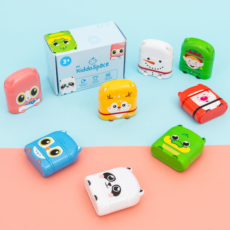 KiddoTimbro™ - Timbro Personalizzato con Nome (Edizione Natalizia 2025)