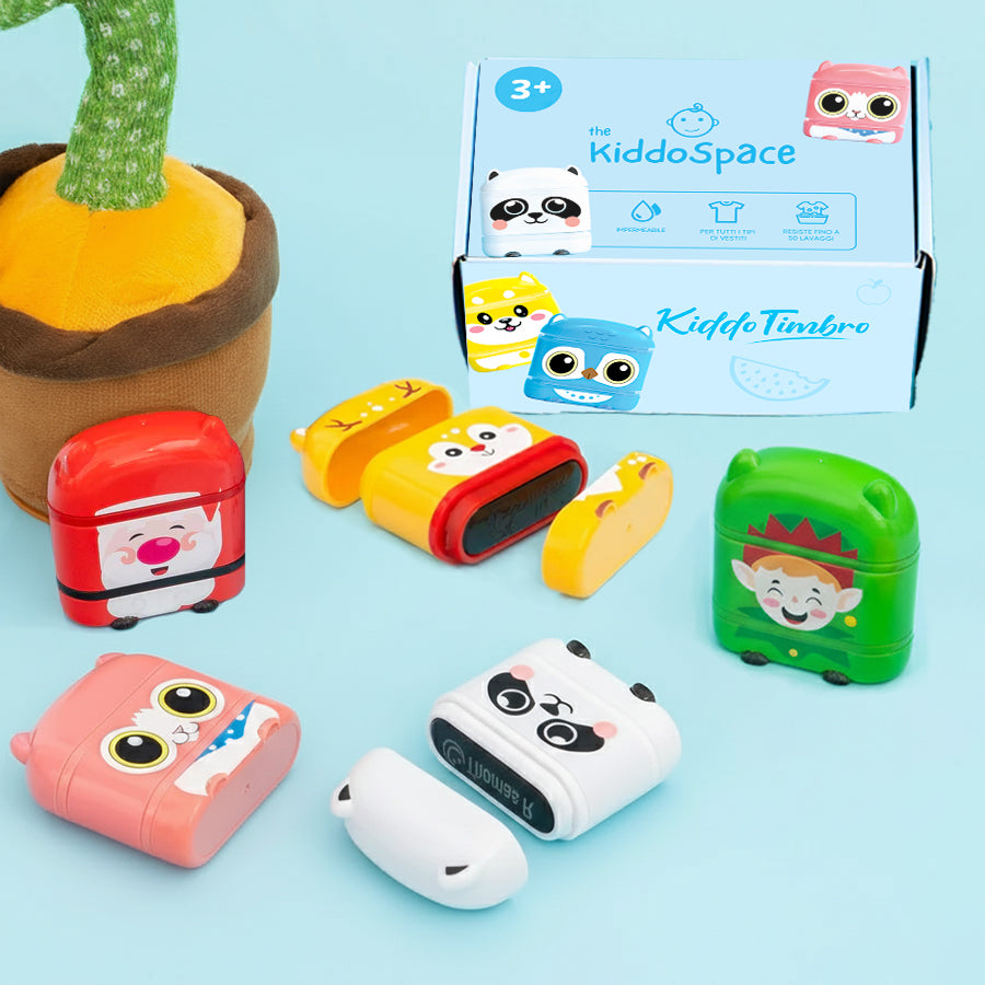 KiddoTimbro™ - Timbro Personalizzato con Nome (Edizione Natalizia 2025)