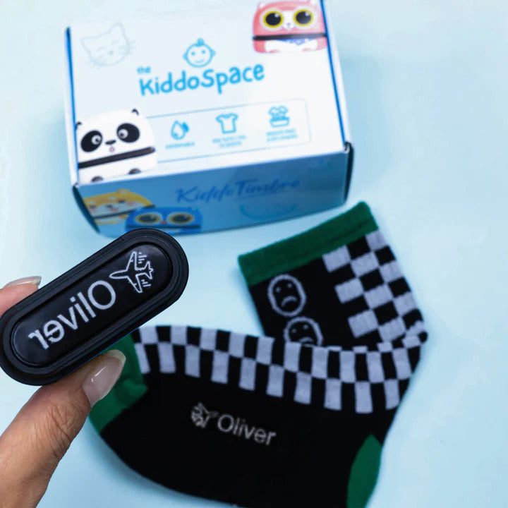 KiddoTimbro™ - Timbro con nome personalizzato (Inchiostro bianco)